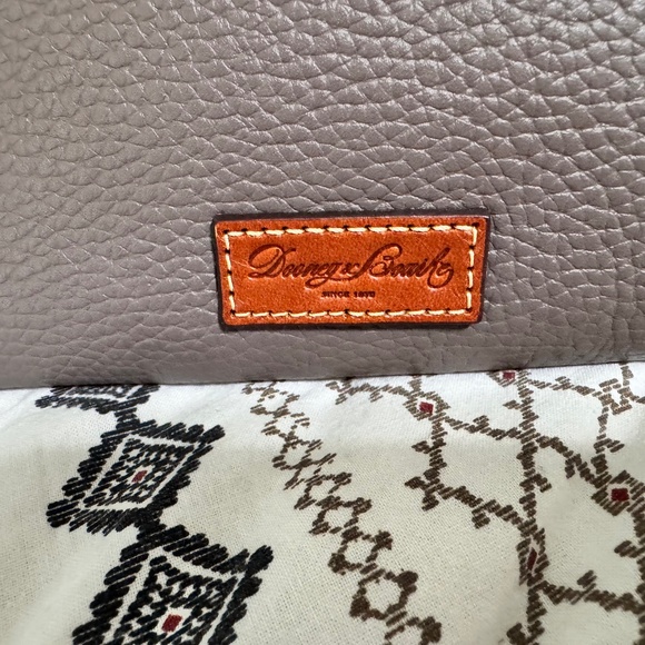 Dooney Bourke Handbags - Dooney and Bourke zip Pouch